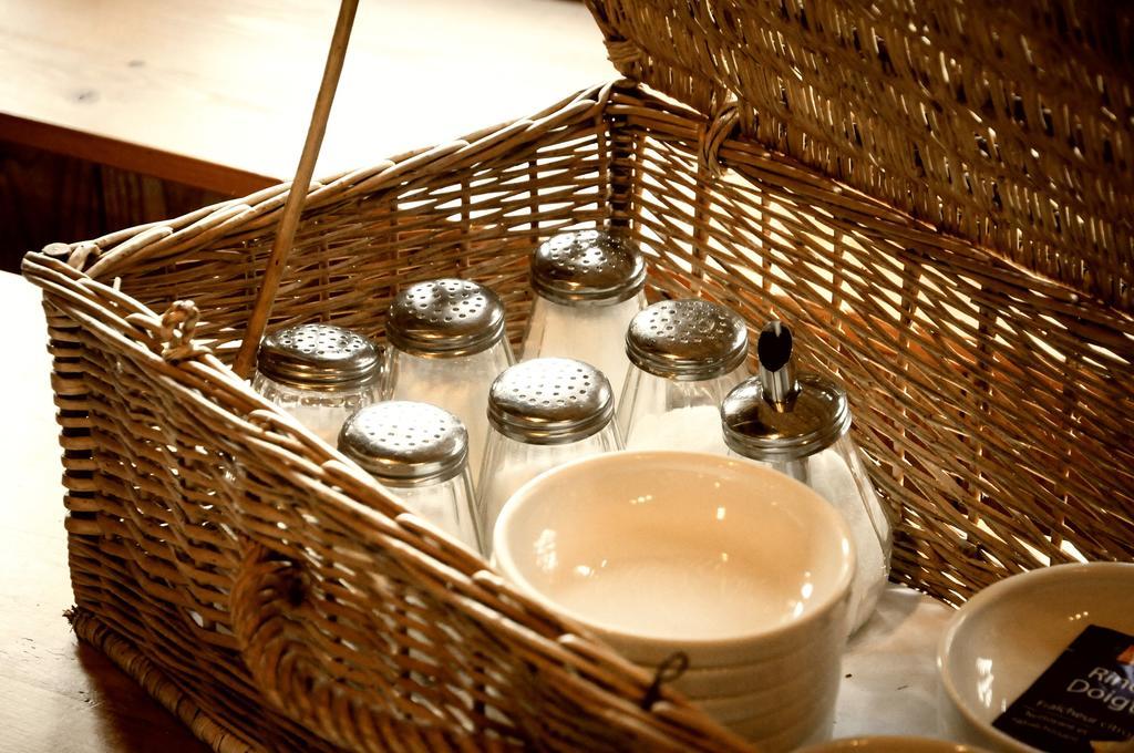 Le Jas Du Mas Hotel Saint-Anthème Eksteriør billede