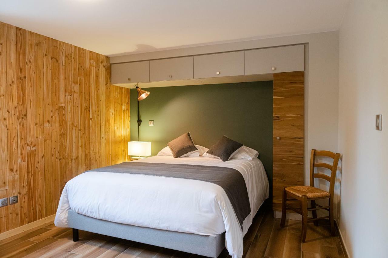 Le Jas Du Mas Hotel Saint-Anthème Eksteriør billede